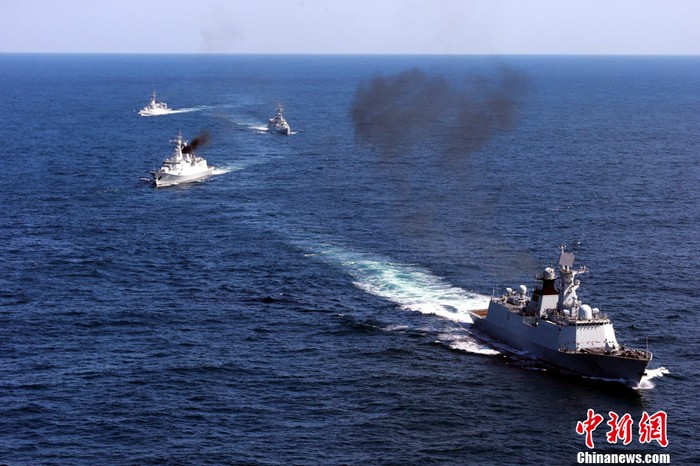 Hạm đội Đông Hải thuộc hải quân Trung Quốc diễn tập cùng với Hải giám, Ngư chính trên vùng biển gần nhóm đảo Senkaku.